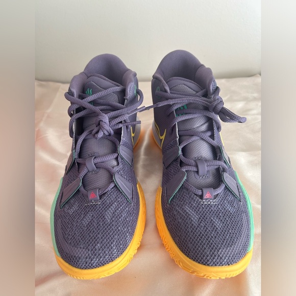 Nike Kyrie 7 (GS) DayBreak Size 4Y CT4080-500 Brand New - Picture 2 of 10
